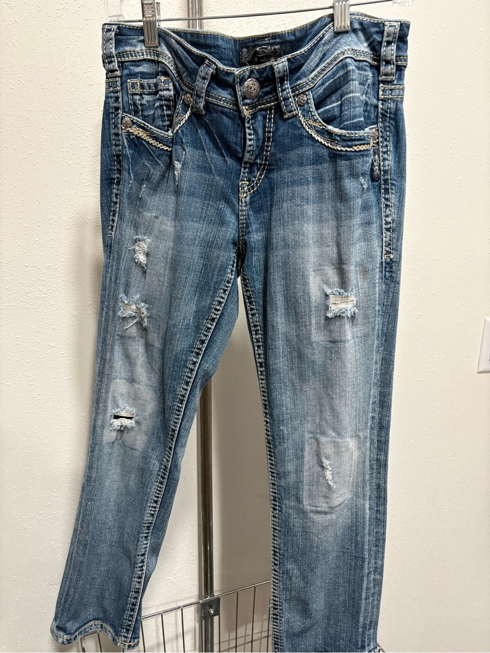 Distressed Women’s Mid Blue Jeans - Casual Slim Fit